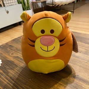 Tigger squishmallow